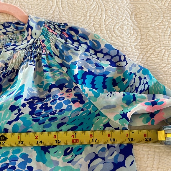 EUC: Lilly Pulitzer XS Elsa Silk Top Blouse Turquoise Oasis Wave after Wave🔥🤩 - Picture 12 of 15